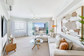 The Palm on Knuckey - Chic CBD Stay near Waterfront